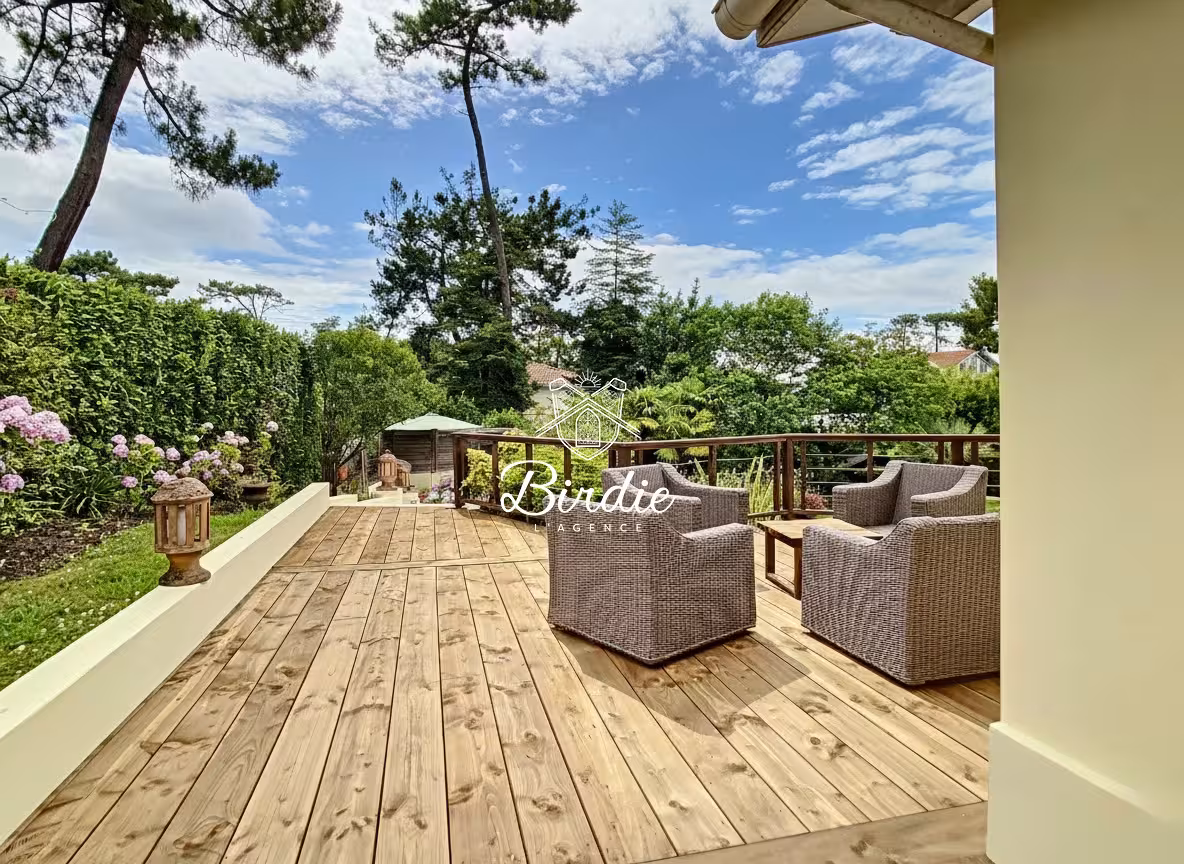 villa-valderrama-anglet-piscine-immobilier-luxe-prestige-vendue-5