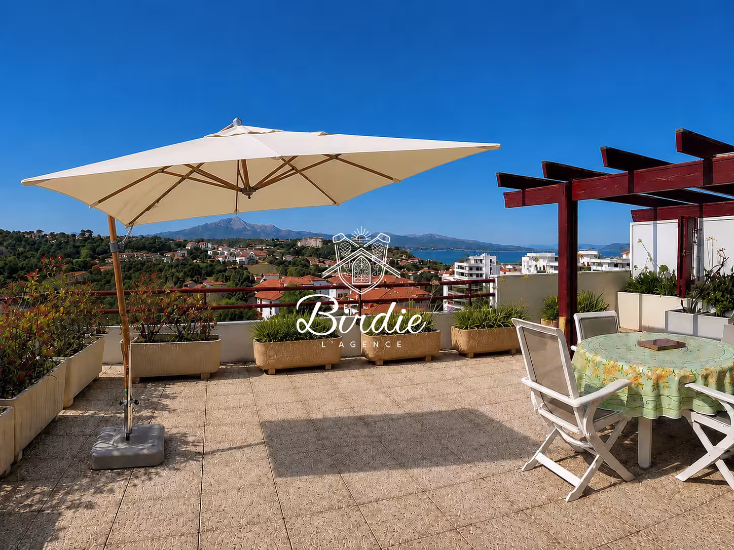 appartement-biarritz-milday-tara-iti-immobilier-prestige-centre-ville-ocean-montagne-1